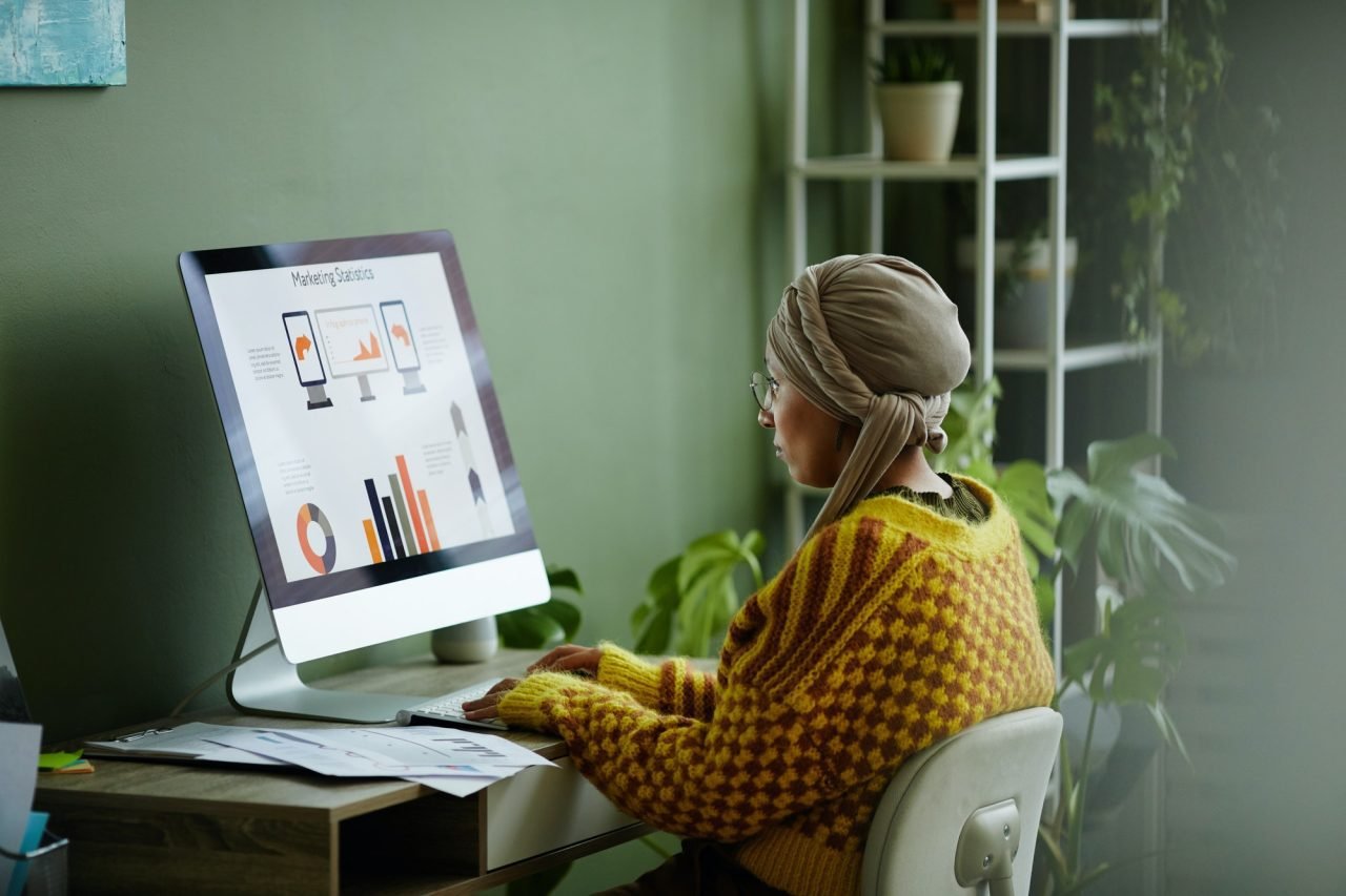 muslim-web-designer-at-workplace.jpg